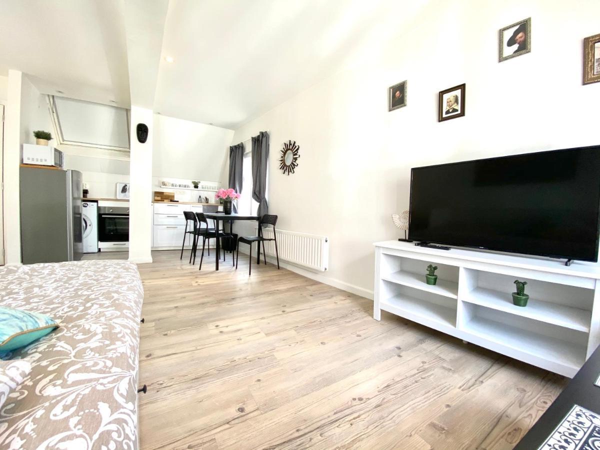 BONJOUR Apartments Сentre 安特卫普 外观 照片